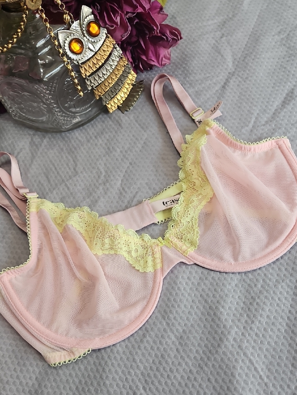 Victoria's Secret Tease Unlined Sheer & Lace Underwire Bra 34DD NWT